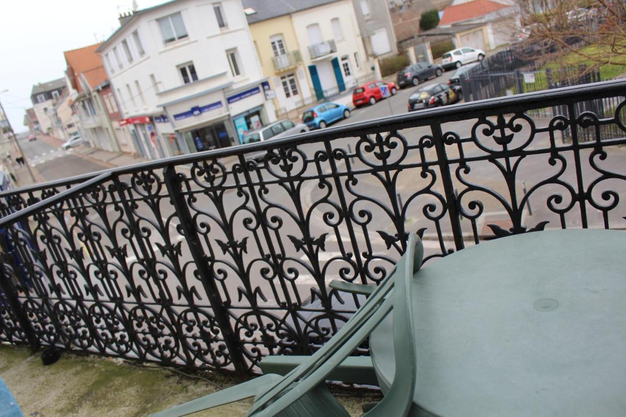 Le Voltaire Hotel Berck Luaran gambar